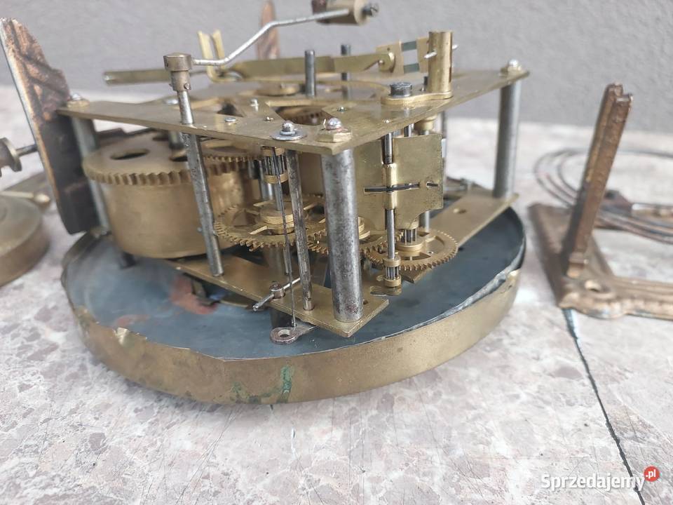 173 Zestaw mechanizm starego małego zegara pomorskie Tczew