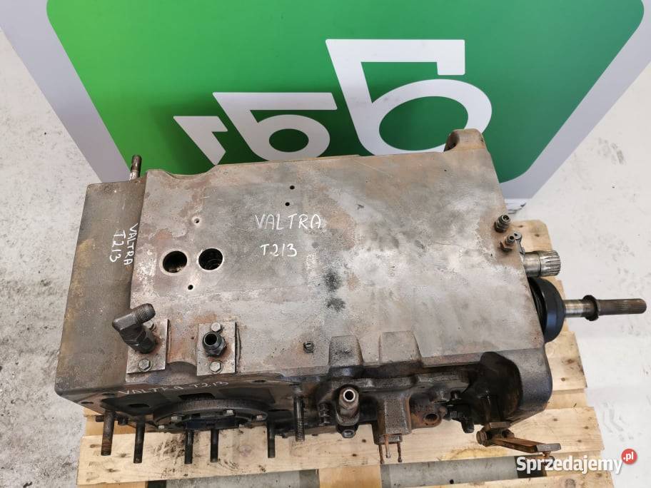 Obudowa ataku tylnego Valtra T 213 Pozostałe Wilkowo sprzedam