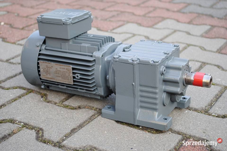 Motoreduktor 055kw 340obrmin FIRMY SEW Kargowa