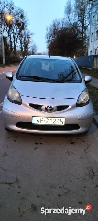 TOYOTA Aygo z klimatyzacją Rok produkcji 2006 Zgierz