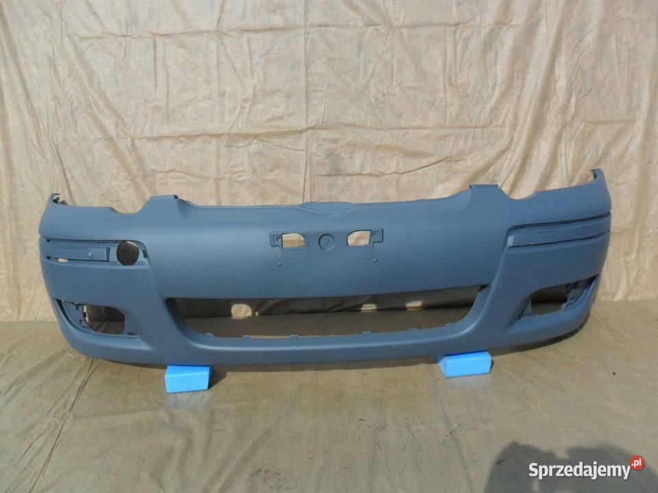 Toyota Yaris Zderzak przedni