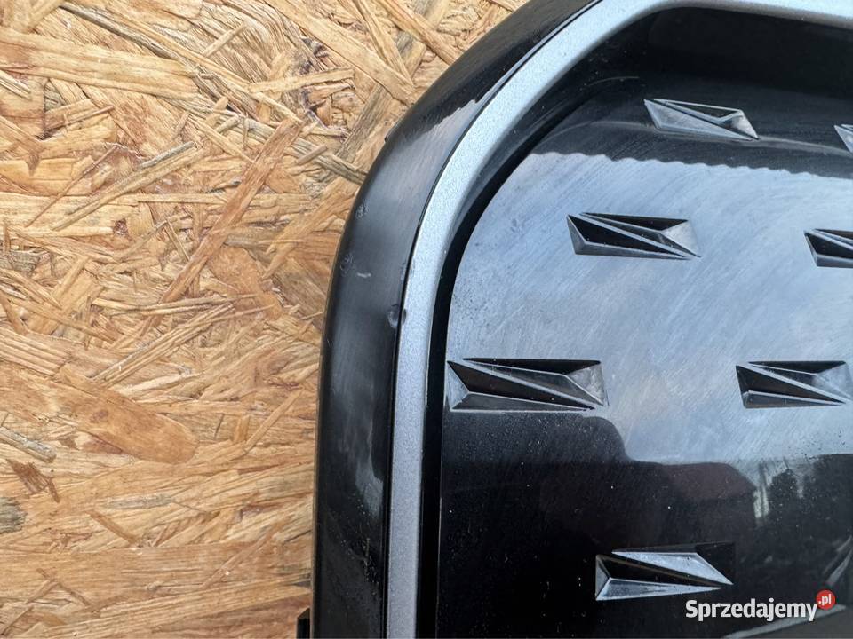 Grill atrapa chłodnicy BMW g26 i4 51113 18801310 Międzychód