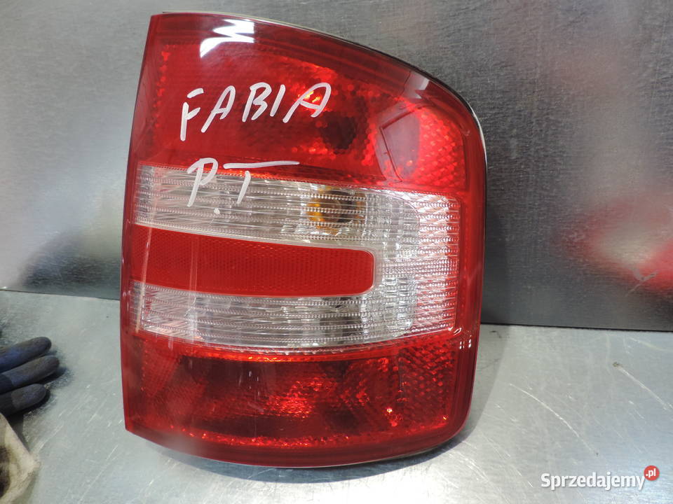 LAMPA PRAWA TYŁ TYLNA SKODA FABIA 1 KOMBI osobowe małopolskie Nowy Sącz sprzedam