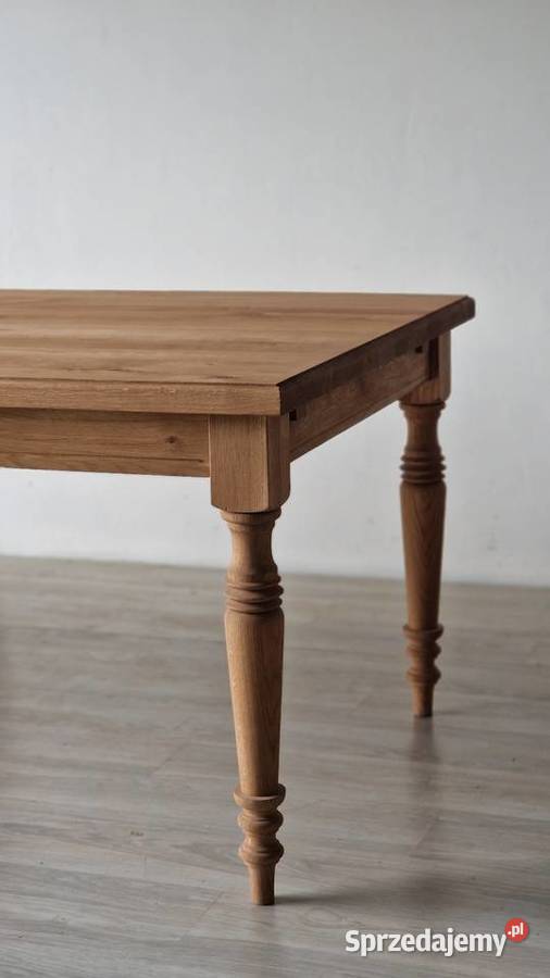Piękny stylowy stół dębowy na nogach toczonych z Łódź