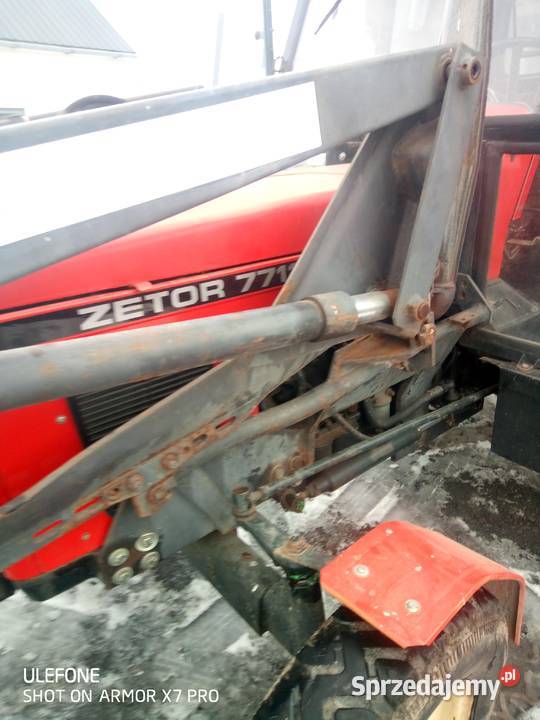 Ciągnik zetor 7711