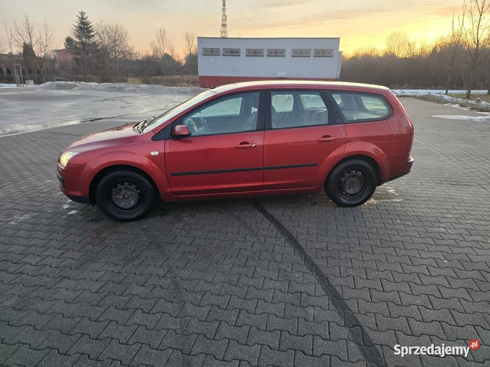 Ekonomiczny Focus I właściciel 14 2006 r 80KM Orzech