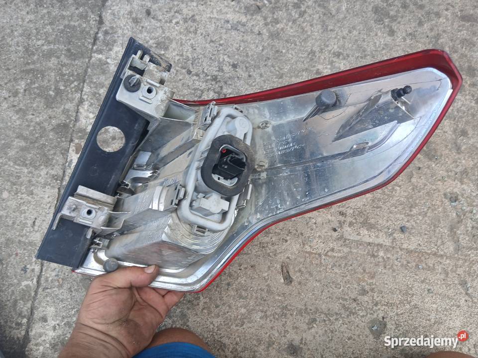 Lampa lewa tył tylna Citroen C4 Picasso 0613r EU Radłów