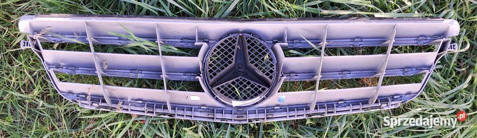 MERCEDES C KLASA W204 GRILL ATRAPA A2048800023 Wrocław