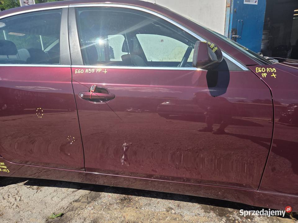DRZWI PRAWE PRZEDNIE BMW E60 A393 BARBERAROT Strzyżewice sprzedam