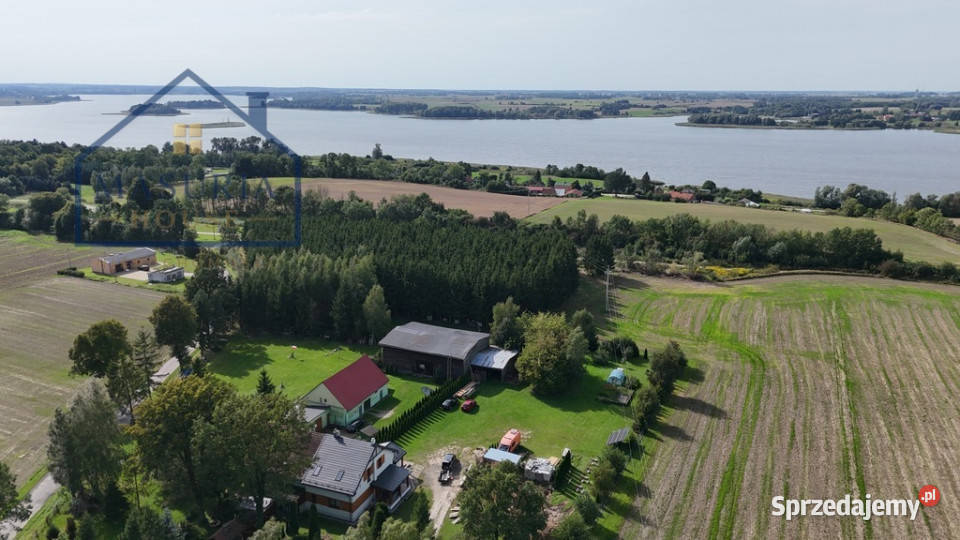 Siedlisko jeziorem Dzierzgoń Jakubowo gm Prabuty cegła