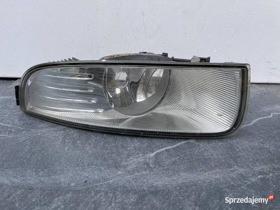 SKODA SUPERB 2 PRAWY HALOGEN Ostroróg sprzedam