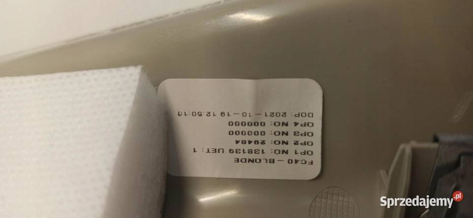 VOLVO V60 CC OSŁONA SŁUPKA PRAWY TYŁ 31479237