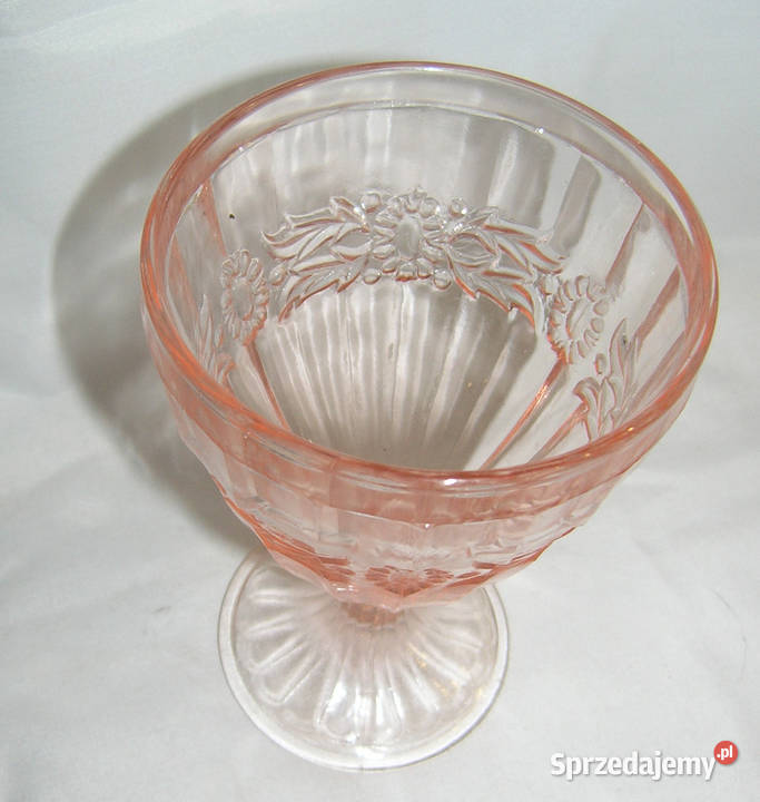 kielich vintage depresyjne szkło pinkAld Bartków