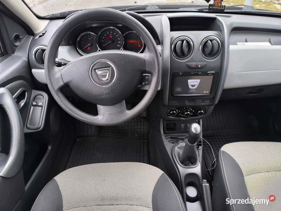 Duster 2015r 16 benzyna LPG Salon Navi świętokrzyskie