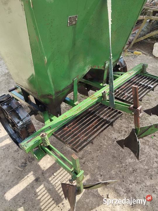 Sadzarka do ziemniaków nieuszkodzony Maszów