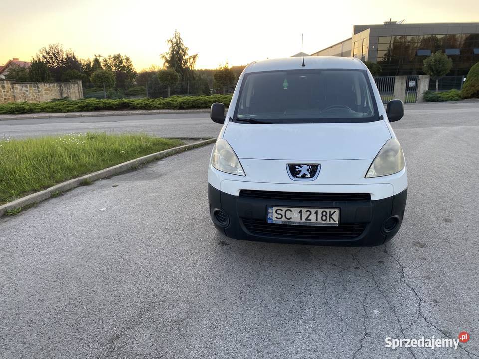 Peugeot Partner 16 hdi 90 3osobowy VAT 1 nieuszkodzony sprzedam