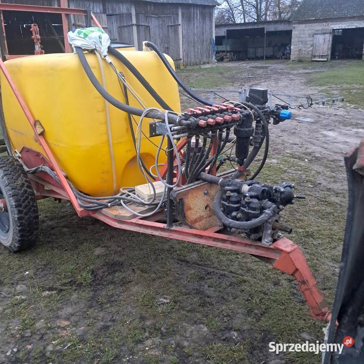Sprzedam opryskiwacz 1200l sprzedam