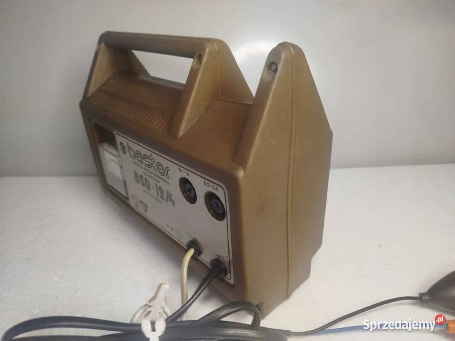 Prostownik Bester BNS 12V 4A Sprawny IKONA PRL świętokrzyskie