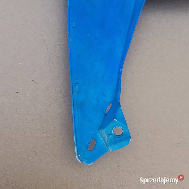 SUZUKI GSXR 600 750 K8 BOK BOCZEK OWIEWKA Szyby i owiewki Bieleń