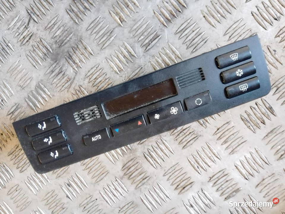 PANEL NAWIEWU STEROWANIA BMW E46 5HB00773804 Części samochodowe małopolskie Radłów sprzedam
