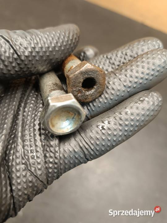 Śruba śruby amortyzator tył centralny części małopolskie Gołaczewy sprzedam