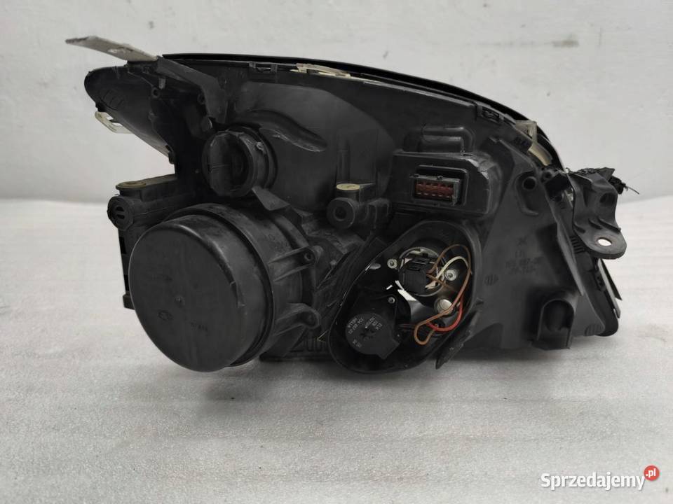 LAMPA LEWY PRZÓD XENON OPEL VECTRA C osobowe sprzedam