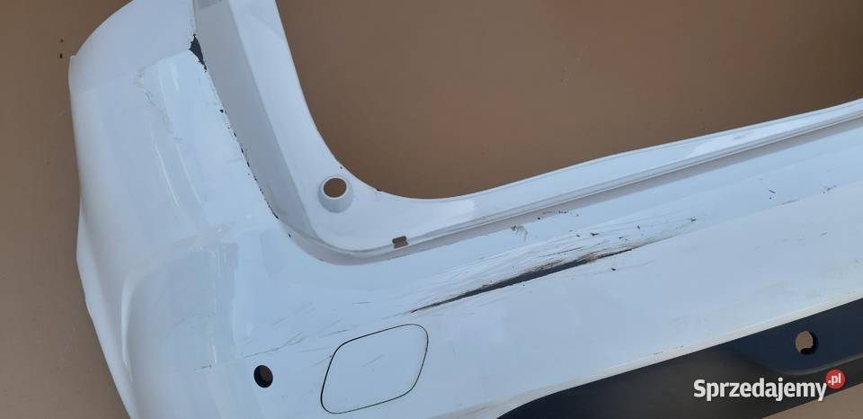 RENAULT MEGANE IV GT KOMBI ZDERZAK TYŁ Bieleń