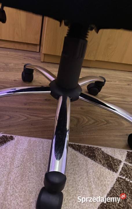 Fotel obrotowy sprzedam