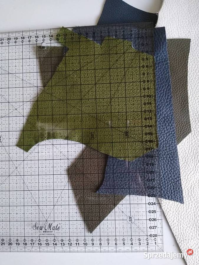 Skóra 400 g Licowa Włoska średnie i małe kawałki Gdańsk