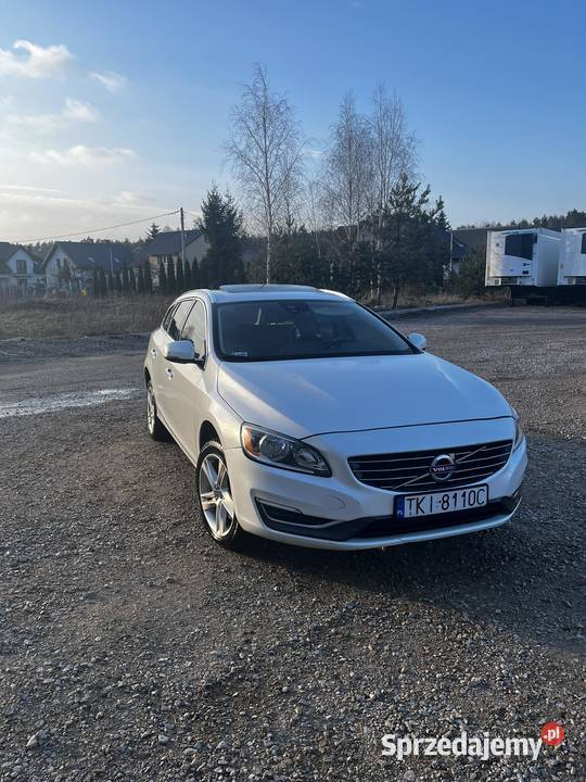 VOLVO V60 T5 25 BENZYNA 2015R Łuków