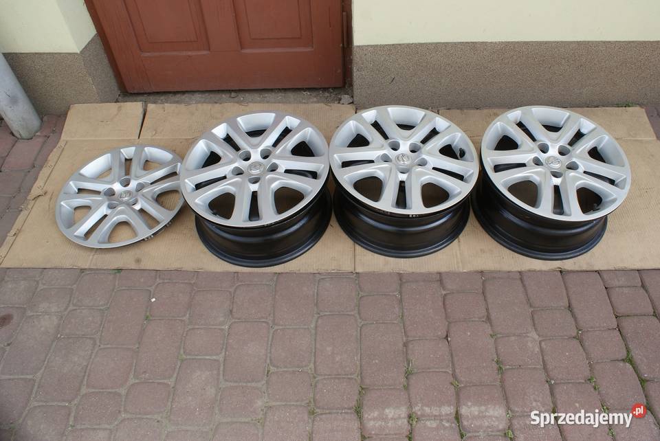 StaloweStrukturalne 16 5x105 ET41 Opel Astra stalowe