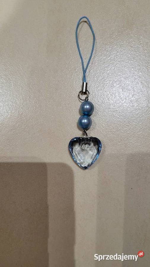 Niebieska zawieszka z kryształowym serduszkiem i 2 perłami