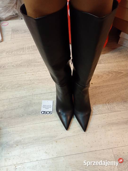 41 ASOS Design Czarne kozaki wieczorowe z