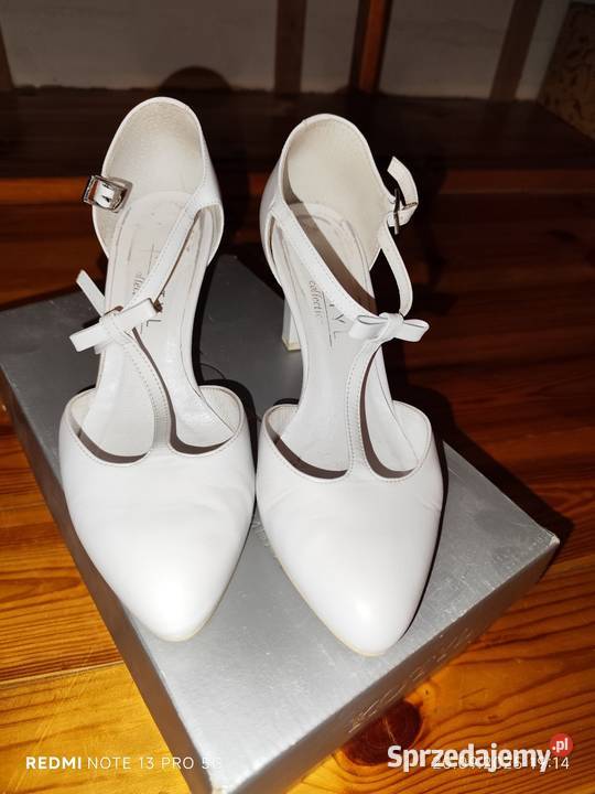 perłowe klasyczne wysokie szpilki firmy Kotyl inna zachodniopomorskie Szczecin sprzedam