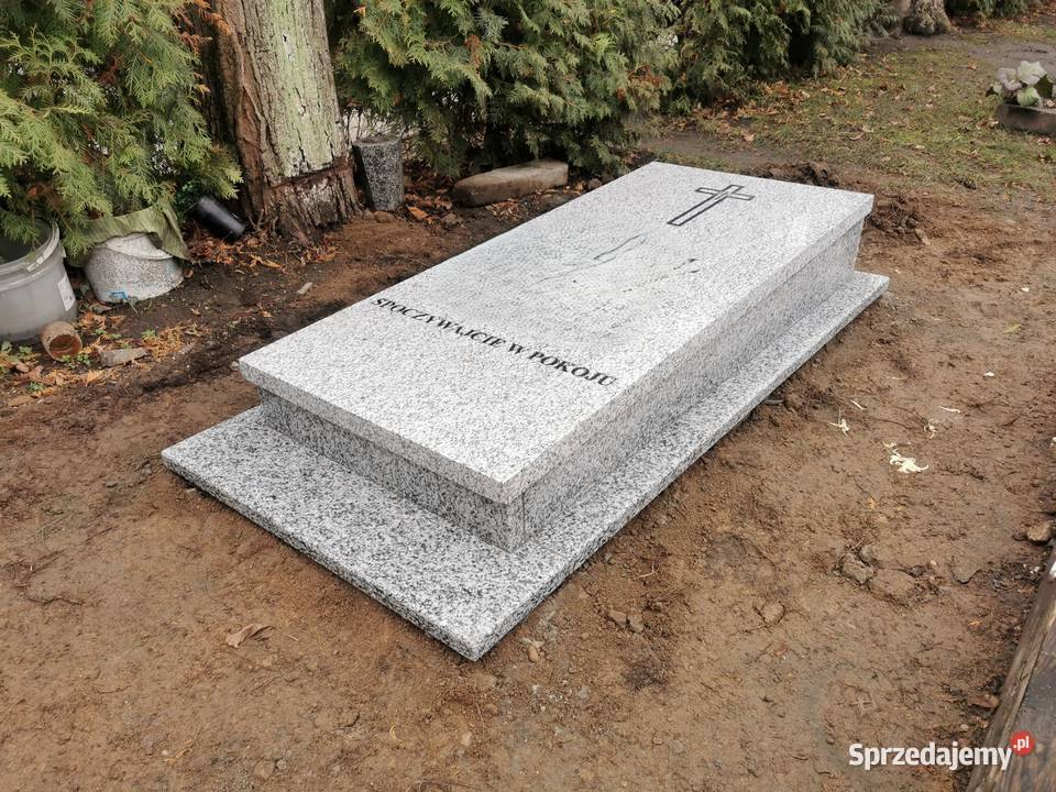 Nagrobek 1 StrzegomStrzelin Sarkofag Bystrzyca Kłodzka