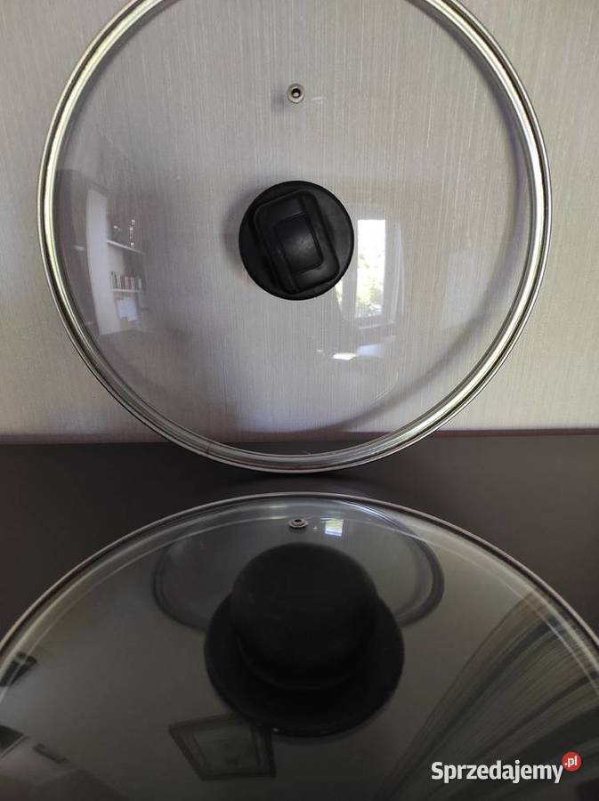 Pokrywki szklane żaroodporne 2 podlaskie Warpechy Stare sprzedam