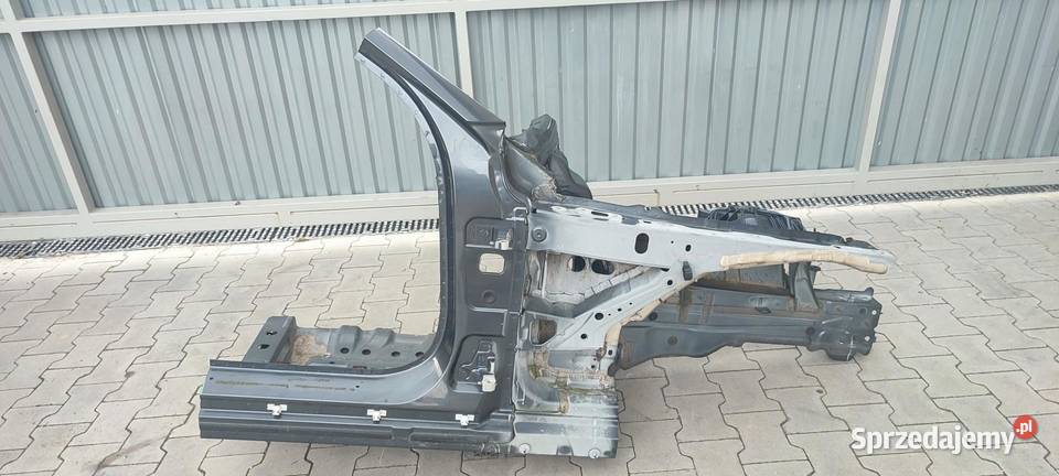 MERCEDES W205 ĆWIARTKA PODŁUŻNICA PRAWY PRZÓD osobowe dolnośląskie