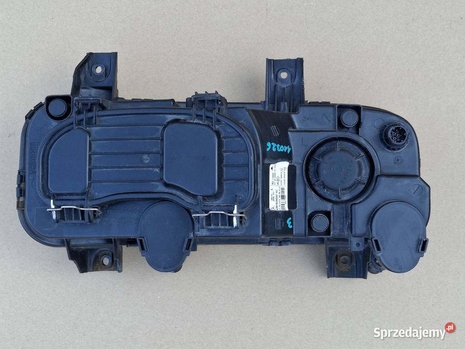 MERCEDES ATEGO REFLEKTOR LEWY LAMPA LEWA osobowe sprzedam