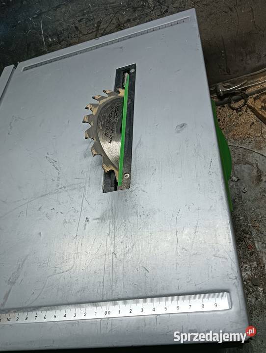 Piła do drewna 800W 230V stołowa pilarka Wałbrzych
