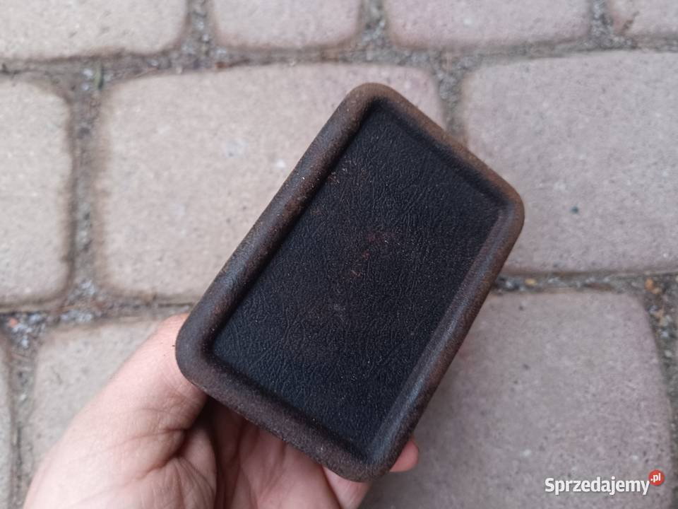 Popielniczka żuk Fiat FSO schowek klapka