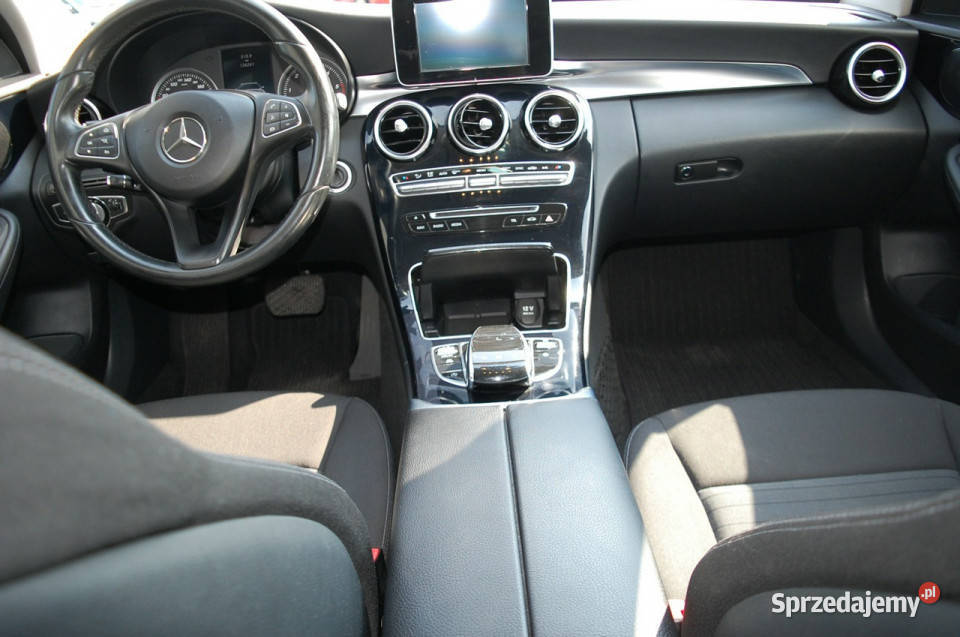 Mercedes C 200 AutomatZarejestrowany W205 srebrny podkarpackie sprzedam
