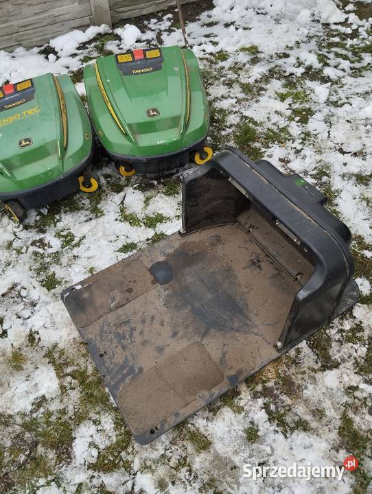 3 roboty koszące John Deere Tango E5 Gościeradów Ukazowy