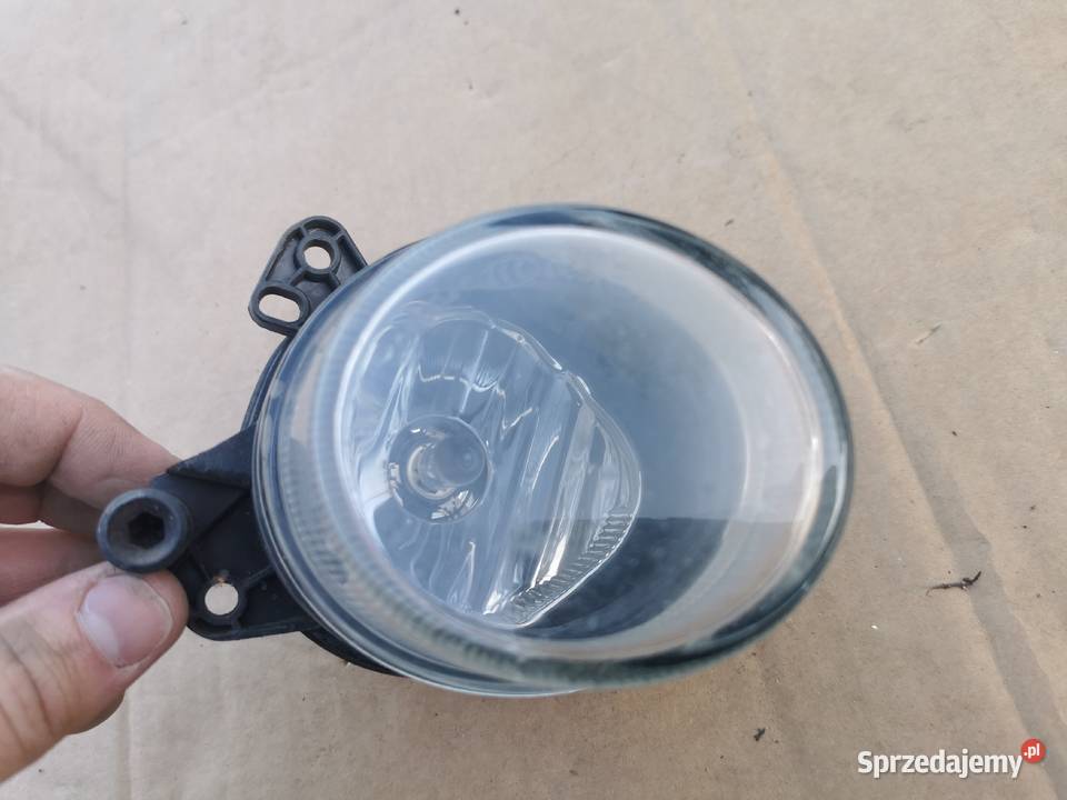 Halogen lampka prawa rh mercedes benz w212 osobowe wielkopolskie Sieraków