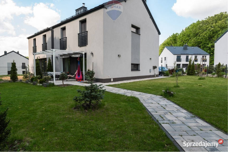 Dom bliźniak 125m ogród 540m2 Rok budowy 2022