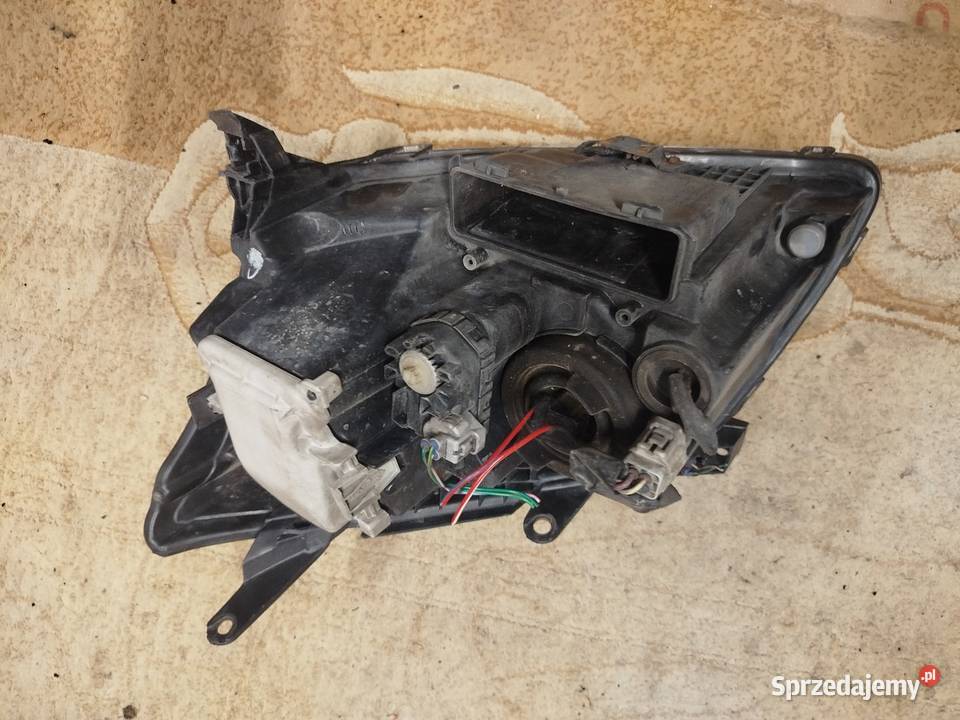 Lampa prawa przód Toyota Avensis T25 przedlift Sokołów Podlaski
