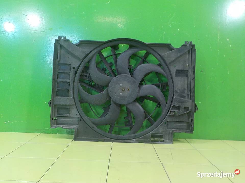 JAGUAR XE 20 D 15r SEDAN 4D wentylator chlodnicy Suków