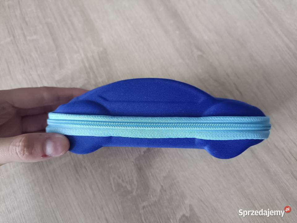 Etui na okulary dzieci autko na zamek Kwidzyn