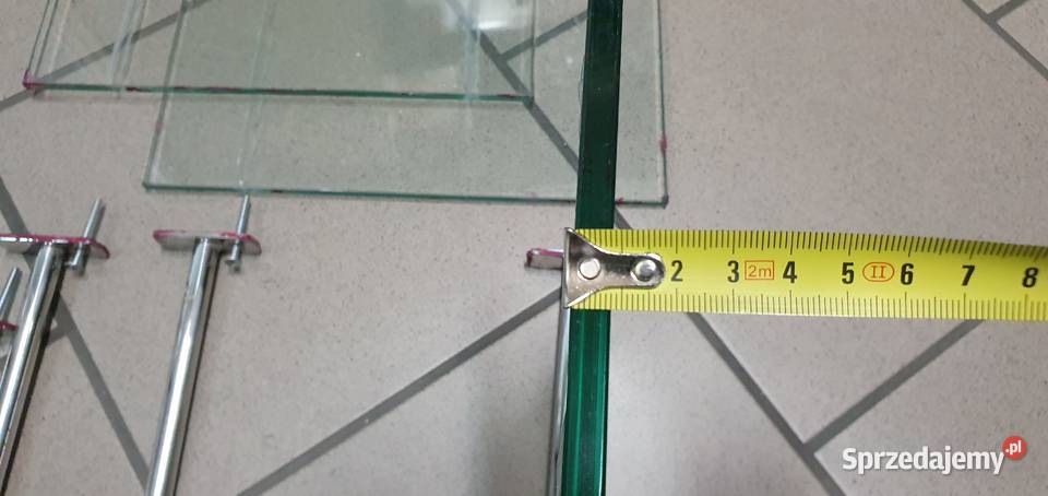 Szklane półki na chromowanych wspornikach łódzkie