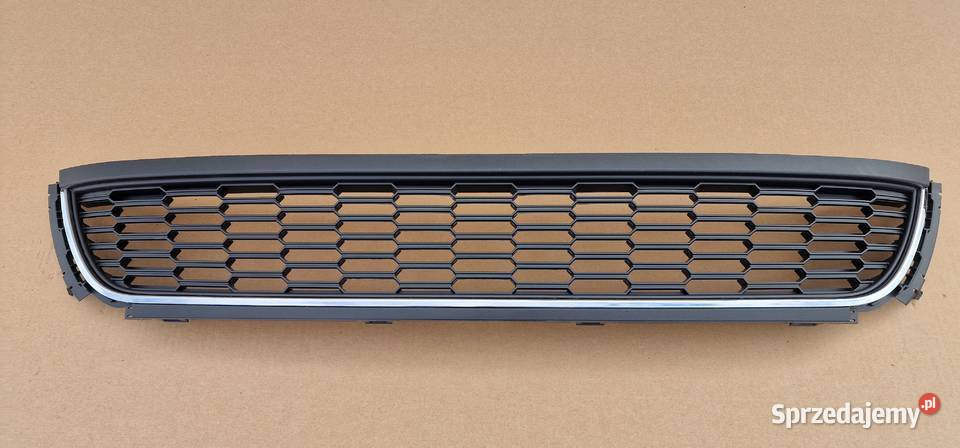 VW POLO 6R KRATKA ZDERZAKA CHROM 6R0853677 osobowe Bieleń