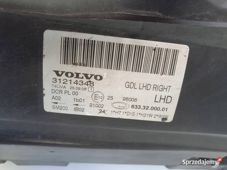 PRZEDNIA LAMPA PRAWA PRZEDNI REFLEKTOR Volvo V70 Chełm